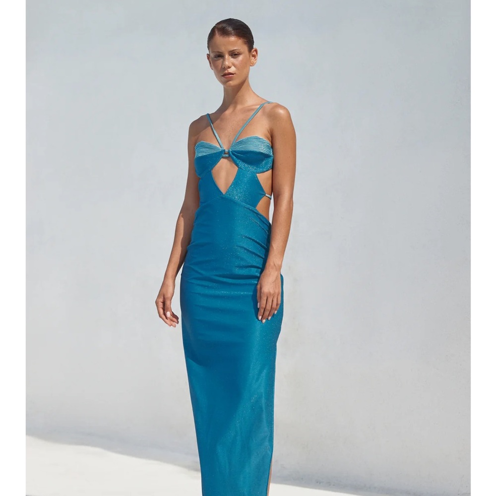 Elegant Blue Cut-Out Dress